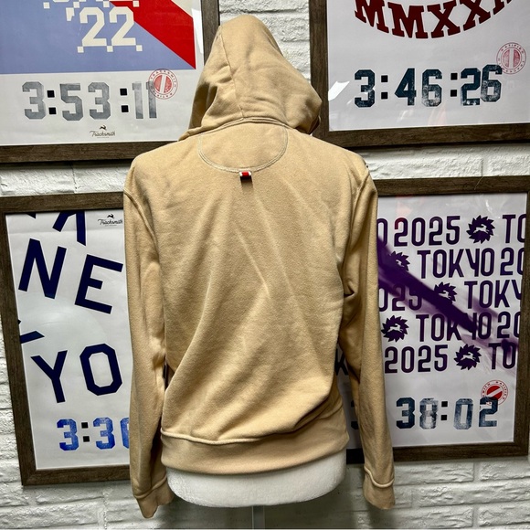 Tracksmith Trackhouse Sweatshirt - Picture 6 of 10